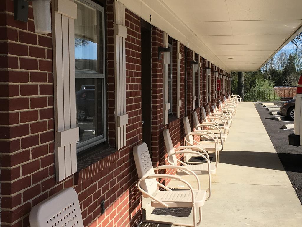 Red Carpet Inn - Gettysburg Exterior photo